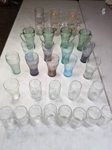 lot 498 image: Vintage Collectible Coca-Cola and A&W Glasses - E