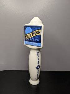 lot 111 image: Brand New Blue Moon Brewing Company Belgian White Beer Tap Handle - T