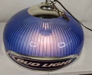 lot 39A image: Vintage Hanging Bud Light Beer Lamp - N