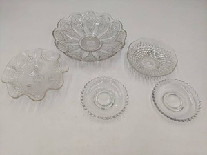 lot 73 image: Vintage Depression Glass Collection