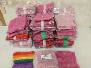 lot 34 image: 49 Assorted Knit Beanies -Great for Resellers ALL NEW
