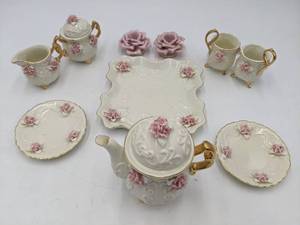 lot 90 image: Vintage Ornate China Tea Service Collection