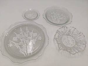 lot 91 image: Vintage Depression Glass Collection