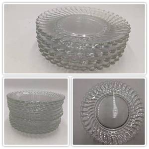 lot 60 image: 20 Beautiful Vintage Depression Glass Swirl Dishes