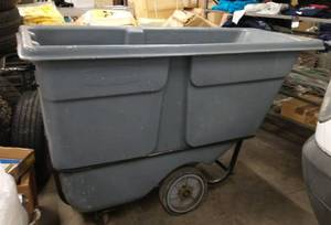 Rubbermaid dump hopper