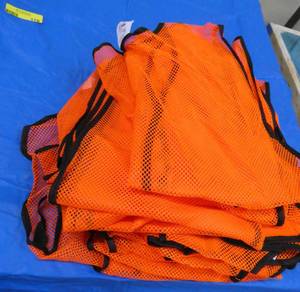 19 Mesh 3M safety vest with velcro close size 3XL