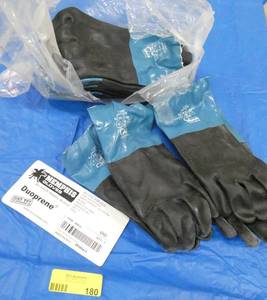 8 pair of gloves