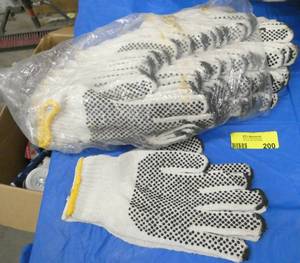 12 pair of grip gloves