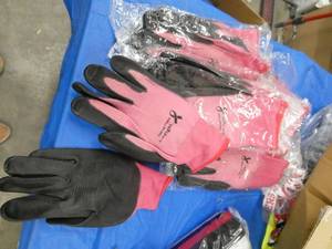 12 pair of ladies gloves