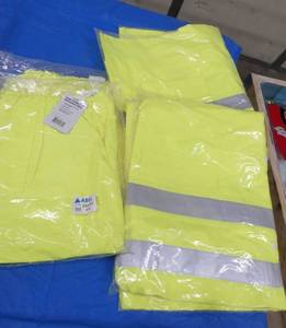 Two sets of Hi-Vis jacket and pants size 4XL