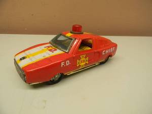 VINTAGE TIN LITHOGRAPH FRICTION TOY HERO FORD MUSTANG FIRE CHIEF CAR JAPAN - VERY COOL - APPROX 6 - SEE PICTURES