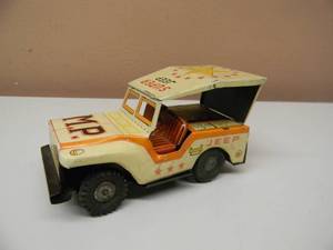 VINTAGE M.P. SUPER JEEP JAPAN TIN LITHO FRICTION TOY - SZK - NICE - WORKS - AWESOME PIECE - SEE PICTURES