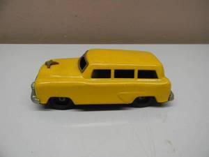 VINTAGE JAPAN TIN LITHO FRICTION TOY CAR - NICE -  WORKS - AWESOME PIECE - APPROX 5.5 - SEE PICTURES