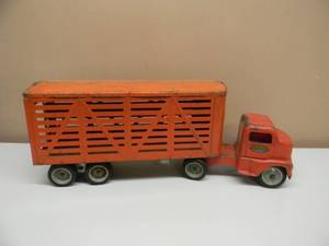 VINTAGE 1950s TONKA LIVESTOCK TRUCK & TRAILER - PRESSED STEEL - RARE HARD TO FIND SET - FANTASTIC SET - APPROX 22 By 9 - SEE PICTURES