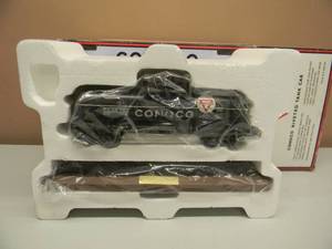 K-LINE CONOCO RIVETED TANK CAR - NEW IN BOX - LIMITED EDITION - GREAT PIECE - 0 GAUGE - SEE PICTURES