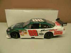 ACTION 124 scale Dale Earnhardt Jr #88 AMP ENERGY, MOUNTAIN DEW STOCK CAR - FANTASTIC PIECE - NEW IN BOX - SEE PICTURES