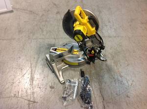 DEWALT 15 Amp Corded 12 in. Single Bevel Compound Miter Saw Customer Returns See Pictures