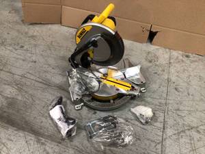 DEWALT 15 Amp Corded 12 in. Single Bevel Compound Miter Saw Customer Returns See Pictures