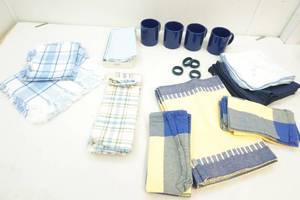 placemats and napkins