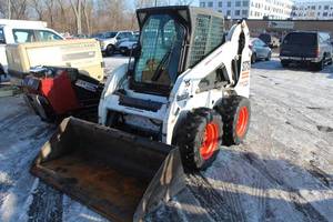 lot 6 image: 2004 Bobcat S175 Skid Steer Loader, Bucket Attachment