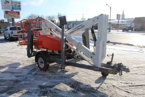 lot 7 image: 2016 Snorkel TL39 Compact ArticulatingTelescopic Trailer Boom