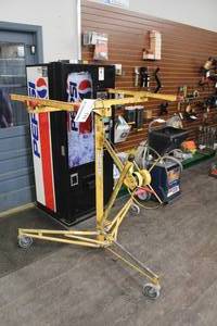 lot 30 image: Drywall Lift