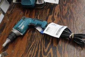 lot 46 image: Makita FS4200 Drywall Screw Gun