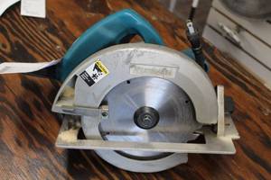lot 49 image: Makita 5007NB 7-14 Circular Saw