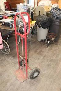 lot 105 image: Hand Truck 2-wheel