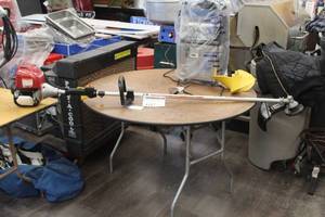 lot 107 image: Honda Line Trimmer