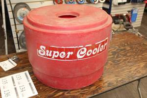 lot 128 image: Super Cooler Plastic Event Cooler with Lid