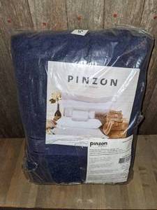 lot 30 image: Pinzon Blended Egyptian Cotton 6 Pc. Towel Set, Navy