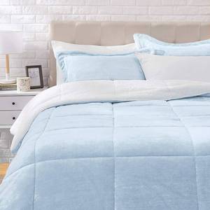 lot 96 image: Amazon Basics Ultra-Soft Micromink Sherpa Comforter Bed Set - Smoke Blue, King