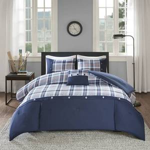 lot 72 image: Comfort Spaces All Season Cozy Comforter Set, FullQueen