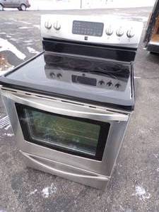 lot 150 image: Kenmore Glass Top Range Electric