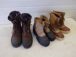 lot 157 image: 3 Pair of Size 10 Winter Boots