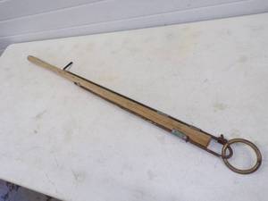 lot 67 image: Primitive Bull Nose Ring Leader Tool Works