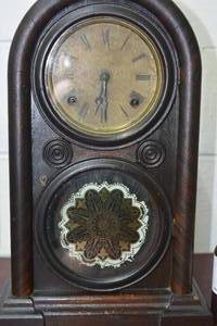 lot 3 image: Vintage Wind up brass clock with Mosaic front E. Ingraham Corded clock - key included