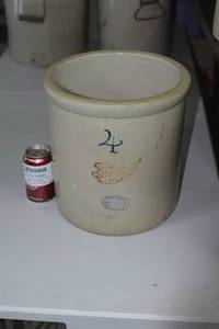 lot 26 image: Red Wing 4 Gallon Stoneware Crock no handles