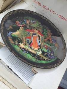 lot 60 image: Bradford Exchange - plates 1-2 Russian Legends and Carousel plates 1,2,4