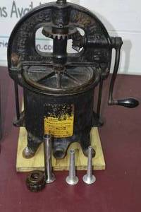 lot 15 image: Vintage Enterprise Mfg Co Sausage Stuffer Fruit Lard Press 6 Quart Number 31