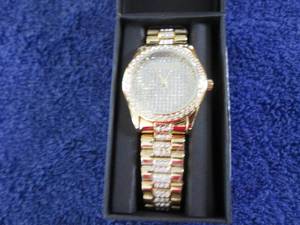 lot 6 image: Mens Personalized Goldtone Crysta...