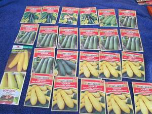 lot 135 image: 24 pks Assorted Ferry Morse Summer ...