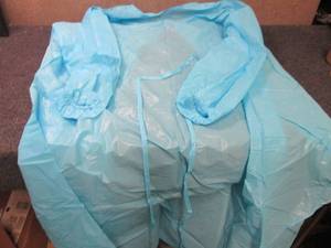 lot 206 image: Case of 80(8-10pks)Blue PEVA Dispos...