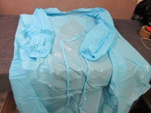 lot 208 image: Case of 80(8-10pks)Blue PEVA Dispos...