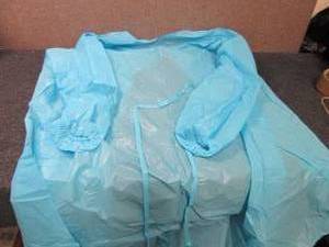 lot 213 image: Case of 80(8-10pks)Blue PEVA Dispos...
