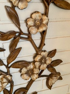 lot 12 image: Vintage Floral Syroco Wall Decor