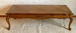 lot 15 image: Vintage Bassett Coffe Table