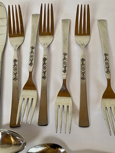 lot 48 image: Partial Vintage Set Ekco Stainless Flatware - Catalina