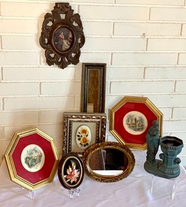 lot 38 image: An Array of Vintage Wall Decor Items